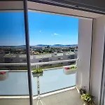 Charmant Appartement T3 Avec Vue Dominante